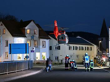 Schöllkrippen - Deckeneinsturz - Drei teils schwer Schöllkrippen - Deckeneinsturz - Drei teils schwer