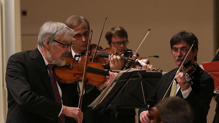 Impressionen vom Weihnachtskonzert mit dem Collegium Musicum in der Coburger MorizkircheFoto: Jochen Berger