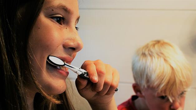 Zähne putzen, Kinder, Zahncreme, Zahnpasta