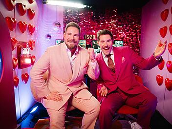 Dennis (rechts) und Benni Wolter begannen ihre Karriere auf YouTube. Jetzt sorgen sie auf ProSieben und Joyn f&uuml;r Fremdscham.