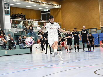 Sylvia Ebersdorf verteidigt Titel bei Hallenmasters