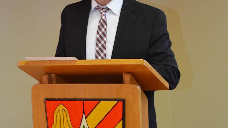 Bürgermeister Alfred Gündling meisterte seine Premiere als Gastgeber  Foto: Andreas Lomb