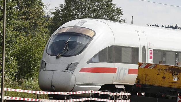 Die neue Schnellfahrstrecke Berlin-München bringt auch die Fahrgäste in Franken schneller an ihr Ziel. Das wird ab dem 10.Dezember.2017 deutlich zu  spüren sein. Archievbild: Matthias Hoch