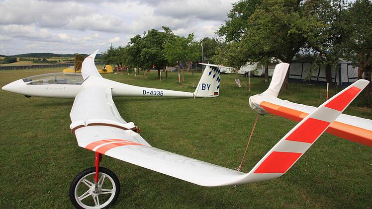 Eine Hightec-Segelflugmaschine