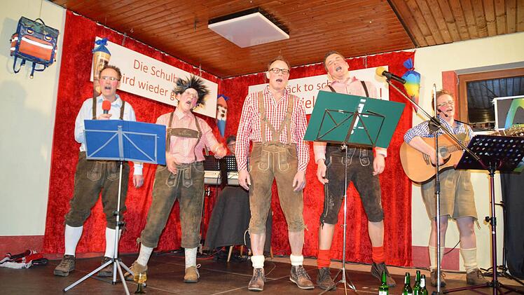 Faschingssitzung 2016 beim FC Poppenlauer. Foto: Annette Warmuth