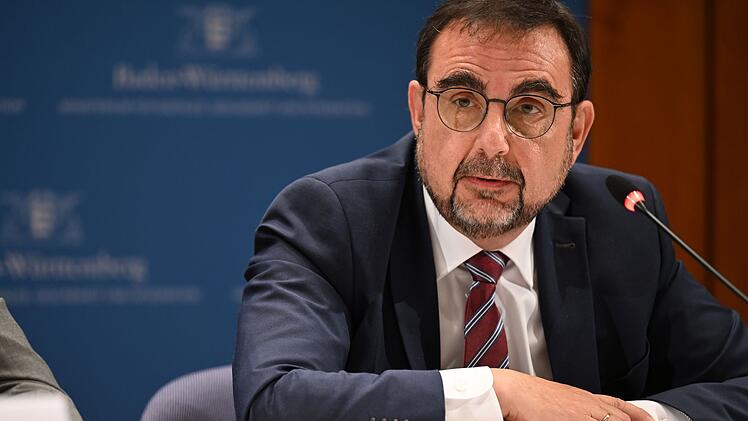 Holetschek fordert Lohnersatz für pflegende Angehörige