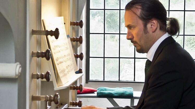 Matthias Grünert, Kantor der Frauenkirche Dresden, gastierte in der Christuskirche Mönchröden.Foto: Jochen Berger