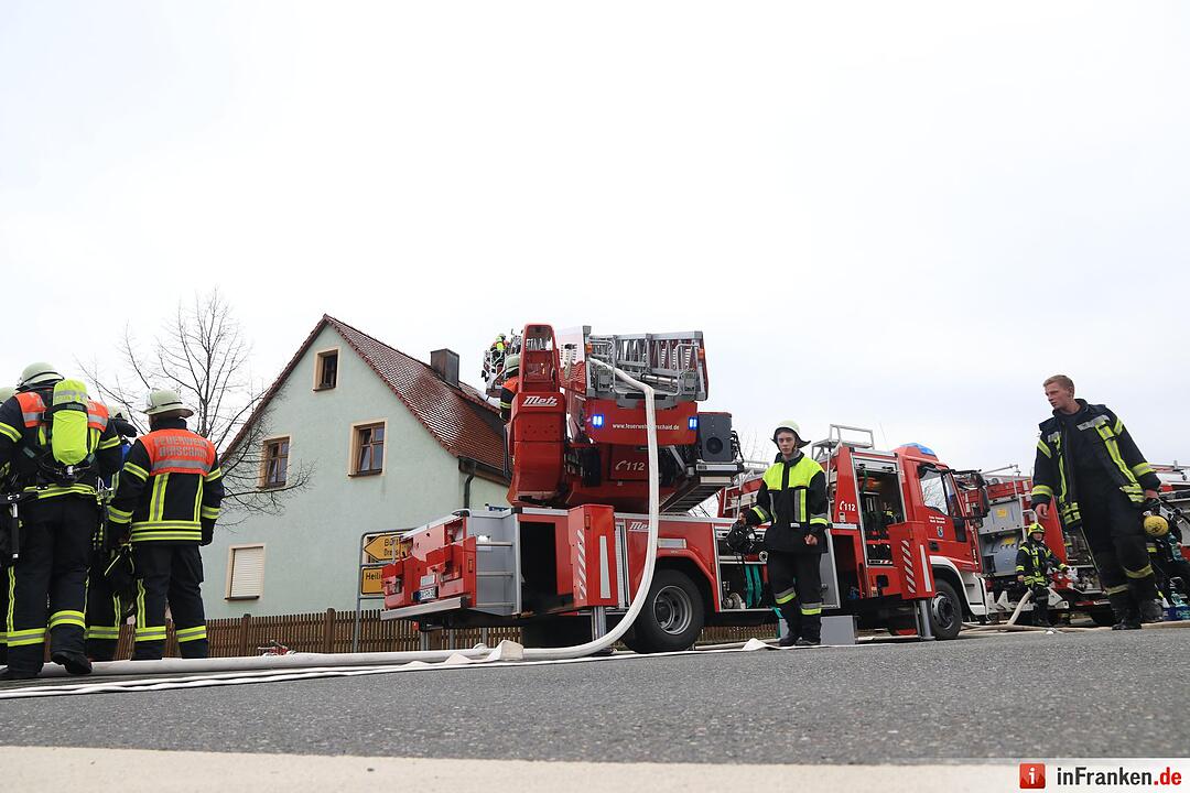 Dachstuhl brennt in Buttenheimer Ortsteil Gunzendorf
