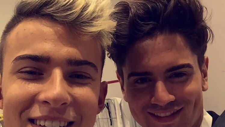 Beim Selfie mit Mister Germany, Dominik Bruntner (rechts) Foto: privat