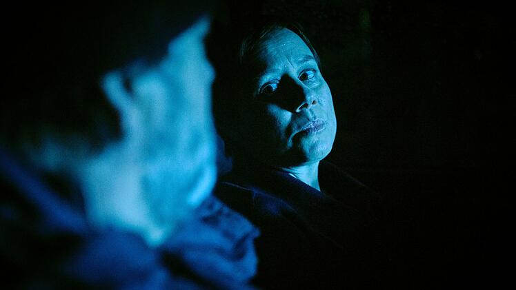 Tobler (Eva L&ouml;bau) und Berg (Hans-Jochen Wagner) k&ouml;nnen in dieser Folge nur schwer miteinander reden. Berg ist nach den Vorf&auml;llen rund um den nicht ganz nat&uuml;rlichen Tod seines Vaters und das tragische Ende seines Bruders "Reini" im letzten Fall vom Dienst suspendiert.