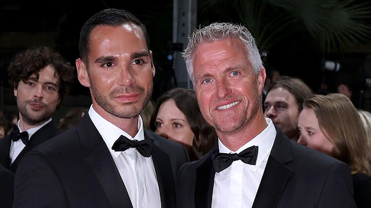 Sky begleitet Ralf Schumacher (rechts) und seinen Partner &Eacute;tienne Bousquet-Cassagne bei ihrer Hochzeit.