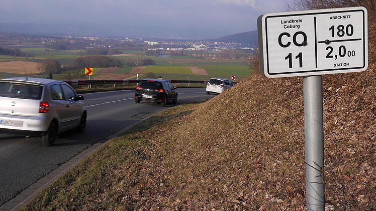 Weg damit: Viel Verkehr, wichtige Funktion als Zubringen zur Autobahn - da ist es nach Ansicht von Neustadts OB Frank Rebhan nur allzu logisch, dass die Bundesrepublik Deutschland die Baulast für die Straße am "Stiefvater" übernimmt. Foto: Berthold Köhler