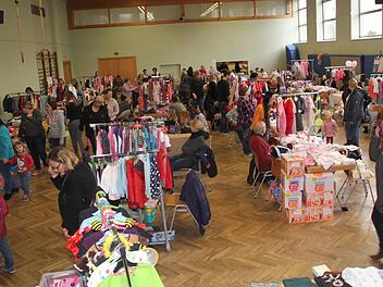 Eindrücke vom Zwillingsbasar in Bad Staffelstein      Foto: Gerda Völk