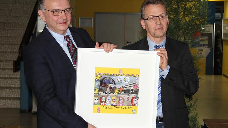 Bildende Kunst: Den Dank der Schulfamilie brachte Uli Nembach zum Ausdruck.