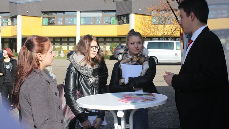 Am Stand der Sparkasse  Foto: Veronika Schadeck