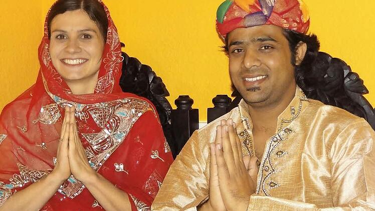 Neue Gastronomen in Bamberg: Corinna Schwarz und ihr Mann Farru haben ihr indisches Restaurant eröffnet. Foto: Johanna Eckert