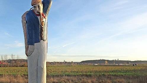 Die Figurenbeute des Hopfenpfl&uuml;ckers von Lonnerstadt wird in die neue Brosch&uuml;re aufgenommen.