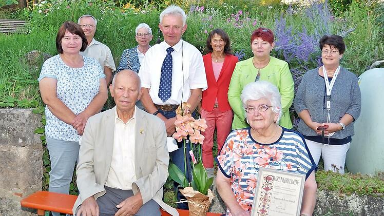 Otto Bähr und Dora Weiß sind bereits 1960 beigetreten.