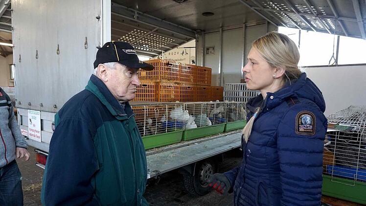 Bei Melanie Dorn gab es auch gute Ratschläge zur Haltung der Tiere. Foto: Richard Sänger