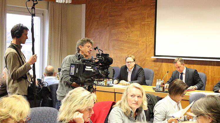 Auch das Bayerische Fernsehen ist an der Kreispolitik interessiert. Foto: Andreas Dorsch