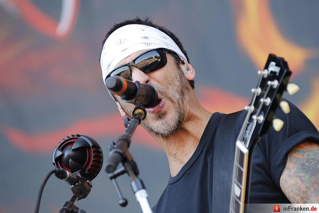 RIP15 - Godsmack