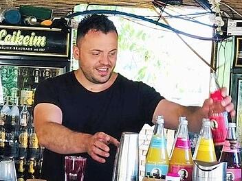 Vali freut sich, dass das Karibische Eck wieder öffnen darf.  Foto: privat