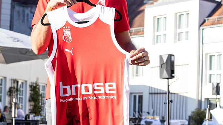 So sieht das neue Heimtrikot von Brose Bamberg aus. privat