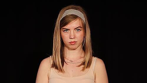 Der Spießrutenlauf beginnt.