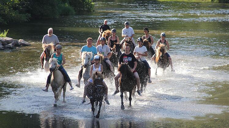 Erfrischender Ritt durch die Saale.