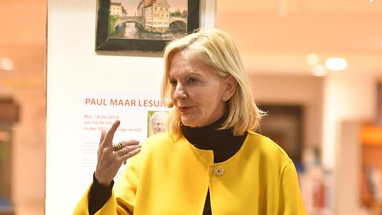 Gaby Hauptmann bei ihrer Lesung Foto: Ronald Rinklef