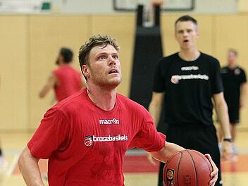 Lucca Staiger erhielt bei den Brose Baskets einen Dreijahresvertrag. Foto: sportpress