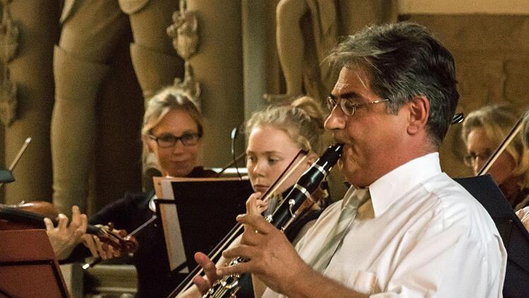 Zahlreiche Zuhörer lockte die Serenade mit dem Collegium musicum Coburg in die Schlosskirche Ahorn. Foto: Jochen Berger