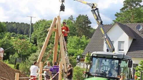 Die Arbeiten gehen voran auf dem Spielplatz.