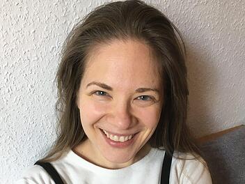 Das Bild zeigt: Sonja Trebes ist derzeit mehr Hausfrau und Mutter als Regisseurin. Die Corona-Pandemie hat sie völlig ausgebremst.  K.- H. Hofmann