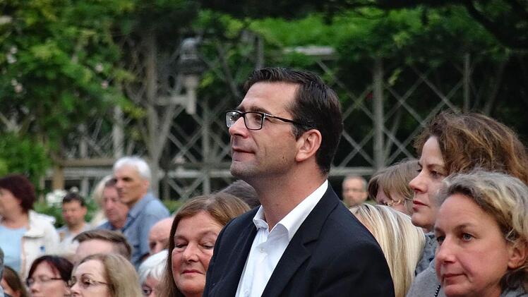 Aufmerksamer Zuhörer: Intendant Bodo BusseFoto: Jochen Berger