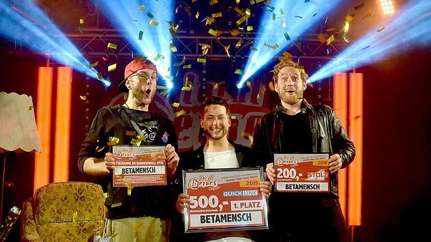 Erst seit M&auml;rz 2019 sind "Betamensch" in dieser Konstellation zu sehen. Dass sie hervorragend harmonieren, davon waren Publikum und Jury gleicherma&szlig;en &uuml;berzeugt. Foto: Re on Tour