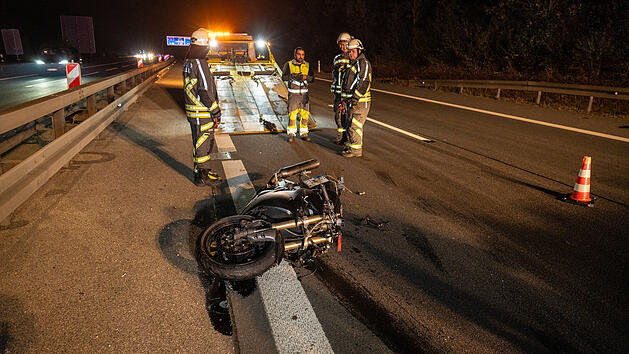 Schwerer Motorrad-Unfall auf der A70