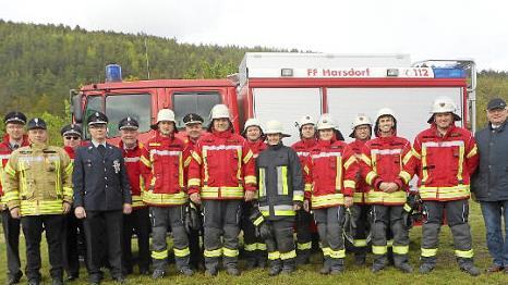 Die erfolgreichen Harsdorfer Feuerwehrleute nach der bestandenen Prüfung Foto: Werner Reißaus