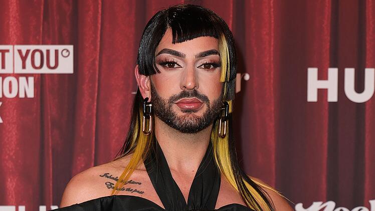 Conchita Wurst zelebriert Künstlichkeit - auch am Körper der Travestiekünstlerin ist nicht alles echt.