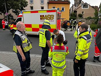 Herzogenaurach: BRK lobt Ersthelfer nach Busunglück - "war Schockerlebnis"