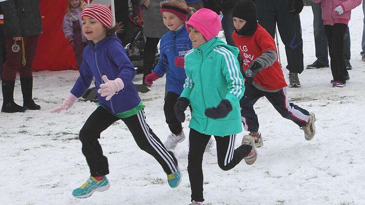 Auch die Bambinis waren mit Begeisterung dabei und wurden von ihren Eltern angefeuert.
