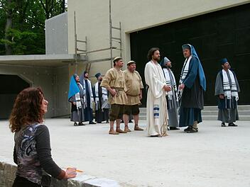 Regisseurin Marion Beyer in Aktion. Fotos: Hans-Peter Hepp