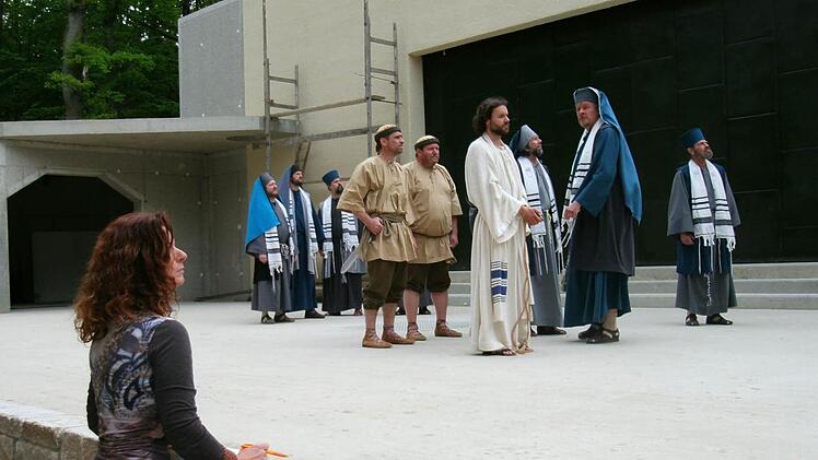 Regisseurin Marion Beyer in Aktion. Fotos: Hans-Peter Hepp