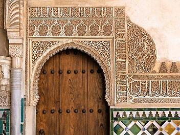 Die Alhambra ist pr&auml;chtiges Zeugnis der maurischen Kunst. Foto: Ramer
