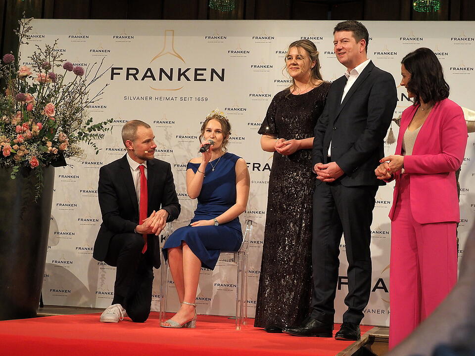 Die 68. Fr&auml;nkische Weink&ouml;nigin wurde gekr&ouml;nt.