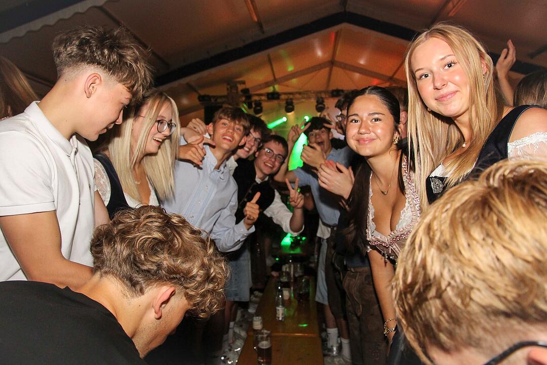 Super Stimmung beim Wiesenfest.