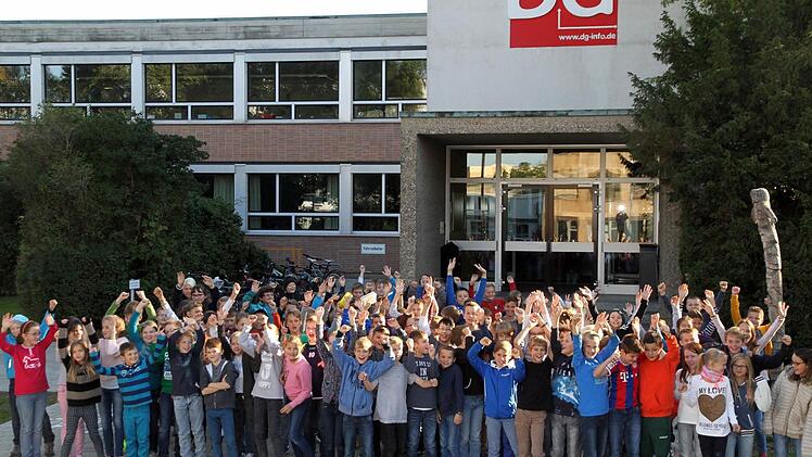 Das Dientzenhofer-Gymnasium feierte 2015 sein 50-jähriges Bestehen. Foto: Bertram Wagner