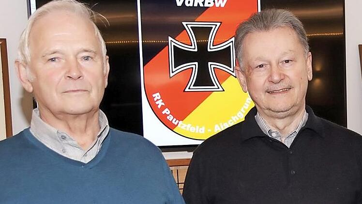 Edwin Seitz mit Vorsitzenden Josef Schuberth (rechts).  Foto: Erlwein