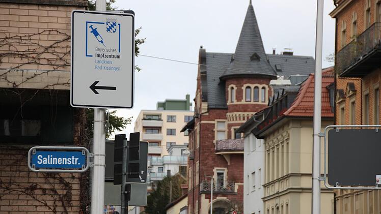 Neben den Impfzentren werden bald die Hausarztpraxen im Impfprozess involviert sein.