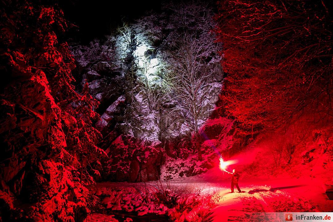Feuer und Eis in der Steinachklamm im Steinachtal